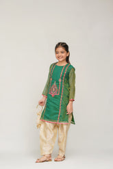 Charming Green Outfit